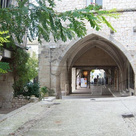 Petit Gîte des Augustins Monflanquin Exterior foto